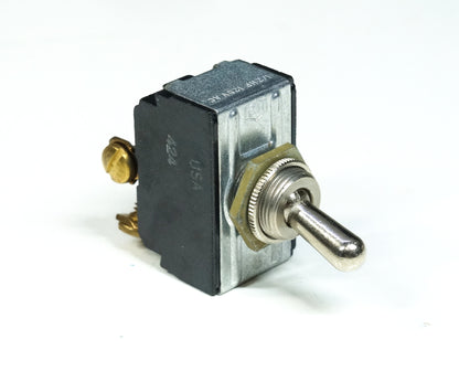 Cutler Hammer 424 DPST Toggle Switch With Screw Terminals 15 Amps